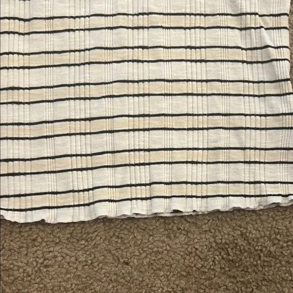 Universal Threads Black and White Striped Tank Top - Picture 4 of 6